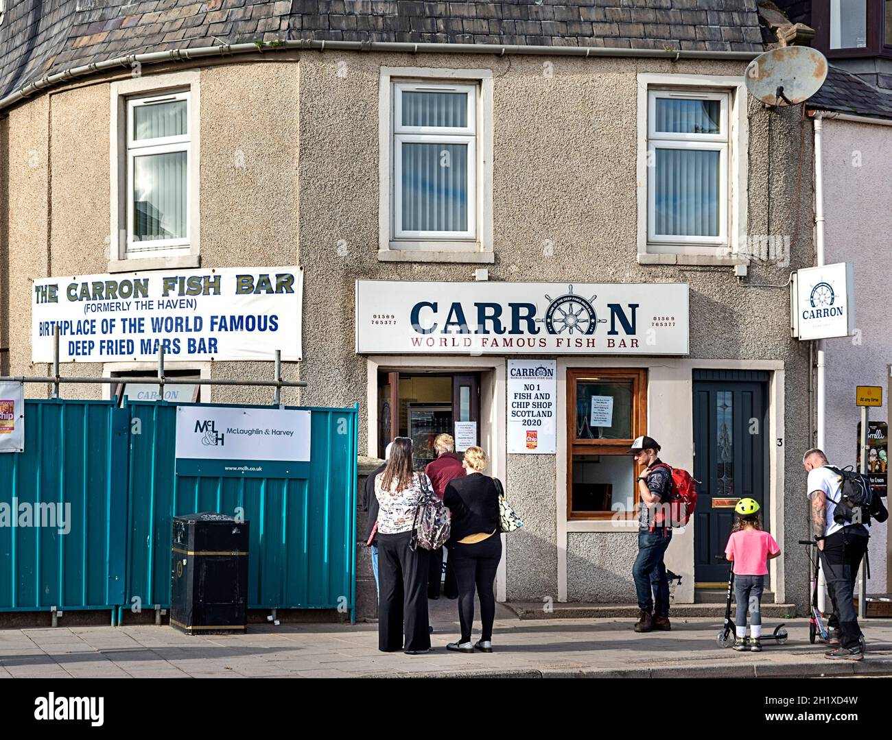 STONEHAVEN ABERDEENSHIRE SCOTLAND THE WORLD FAMOUS CARRON FISH BAR OR FISH AND CHIP SHOP Stock Photo