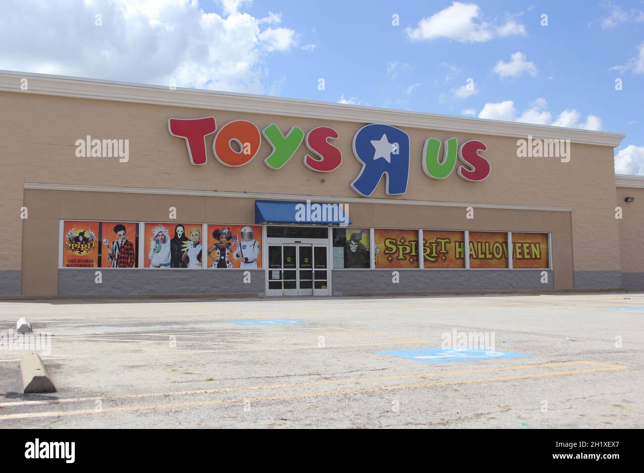 Tyler TX September 13 2018 Out of business Toys R Us store