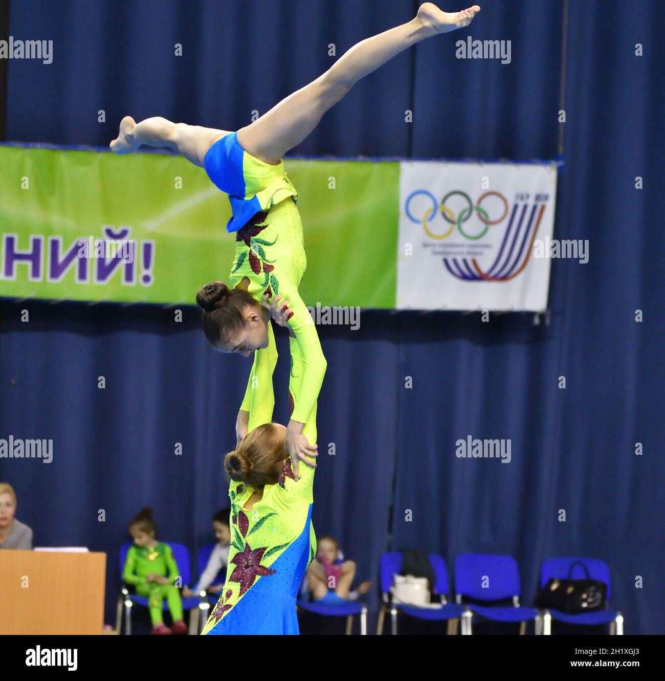 Orenburg, Russia, 26-27 May 2017 years: girl compete in sports acrobatics at the Open Championship Orenburga in sports acrobatics Stock Photo