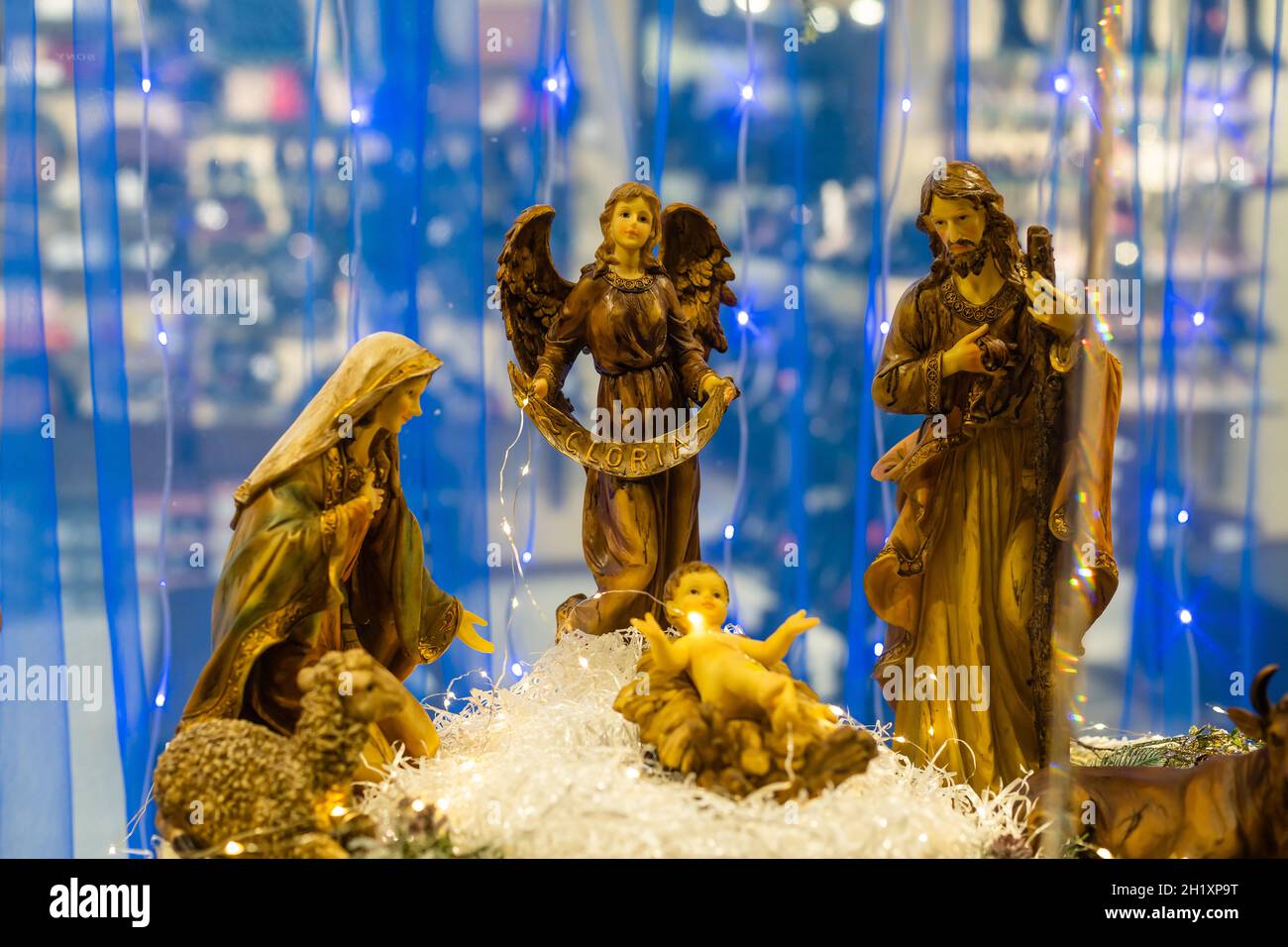 Traditional Christmas decoration. Nativity scene Stock Photo Alamy
