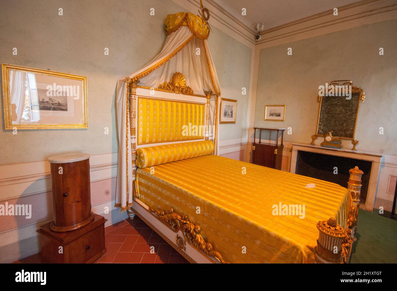 Elba italy palazzina dei mulini hi-res stock photography and images - Alamy