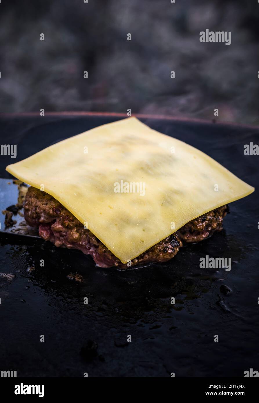 Patty pan grill hires stock photography and images Alamy