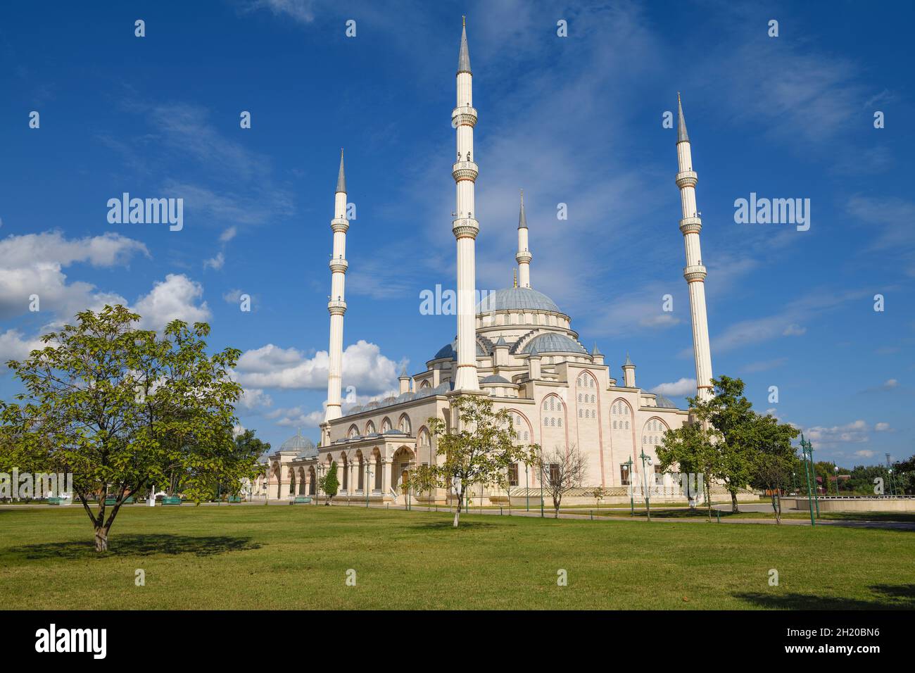 Tashu-Haji Mosque in Gudermes on a sunny September day. Chechen Republic, Russian Federation Stock Photo