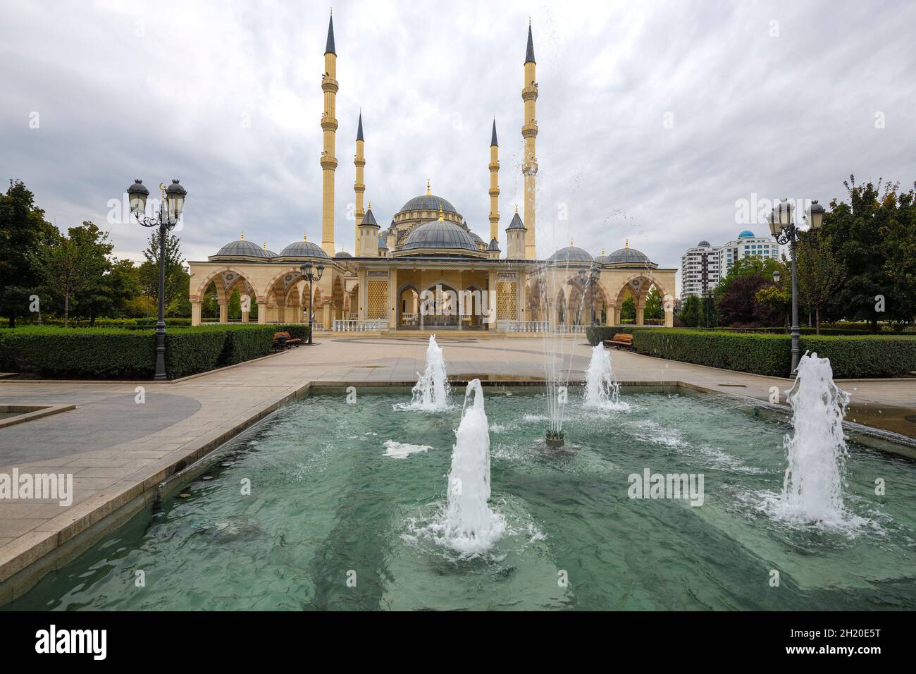 GROZNY, RUSSIA - SEPTEMBER 29, 2021: View of the Heart of Chechnya Mosque on a cloudy September day Stock Photo