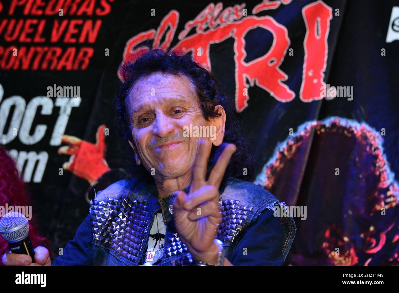 Non Exclusive: Alex Lora and Chela Lora integrants of Mexican band ‘ El Tri’  during a press conference to promote ‘Las Piedras se Vuelven a Encontrar Stock Photo