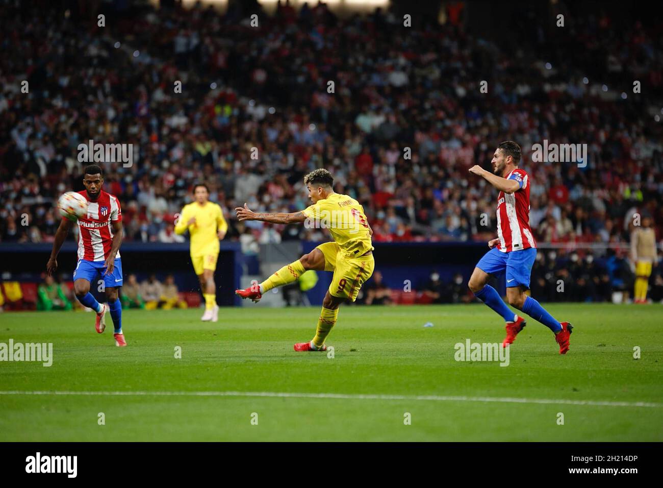 Madrid, Spain. 19th Oct, 2021. Mane from Liverpool FC, during UEFA Champions League Group stage agains Atletico de Madrid at the Wanda Metropolitano stadium. (Photo by: Ivan Abanades Medina Credit: CORDON PRESS/Alamy Live News Stock Photo