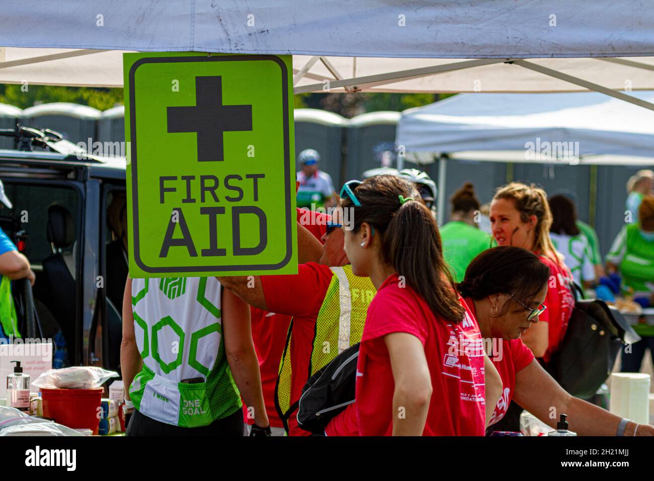 First aid symbol hires stock photography and images Alamy