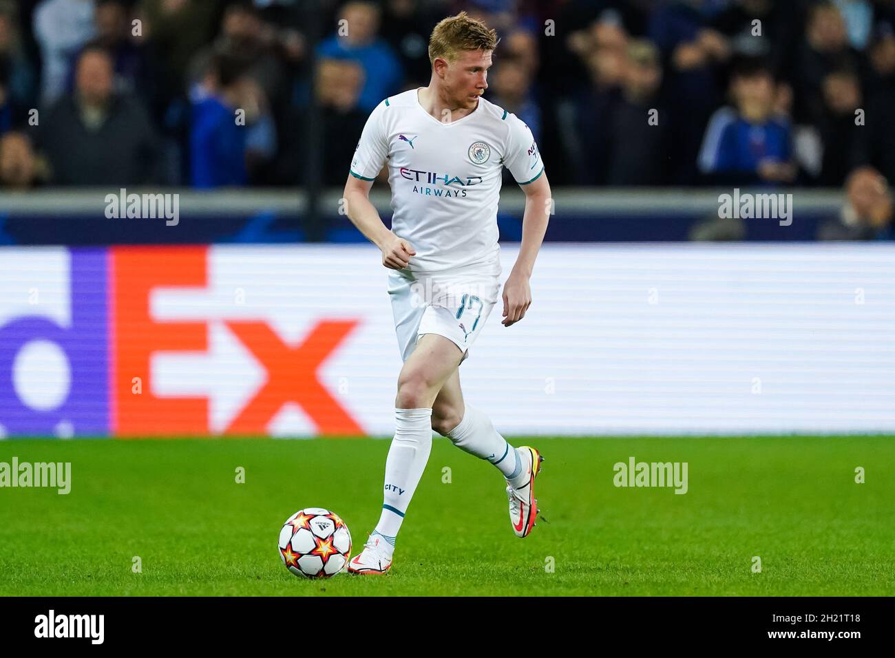 BRUGGE, BELGIUM - OCTOBER 19: Kevin De Bruyne of Manchester City during the  Group A - UEFA Champions League match between Club Brugge KV and Manchester  City at Jan Breydelstadion on October