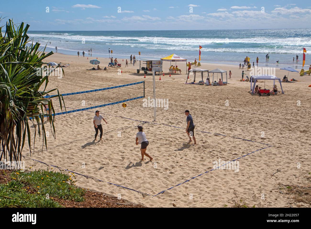 Beach volleyball game on Coolum Beach Stock Photo Alamy