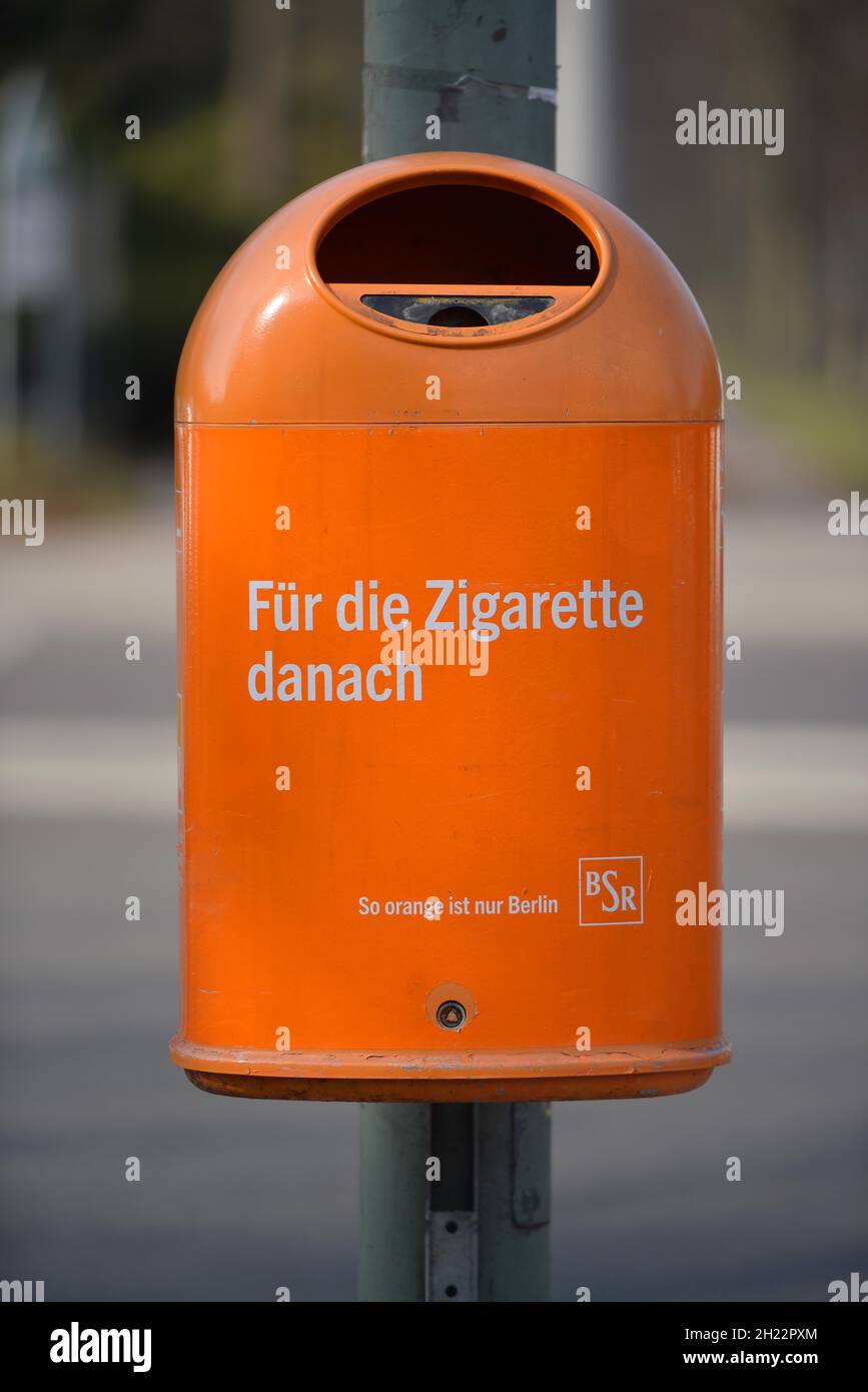 Rubbish bin, Berlin, Germany Stock Photo Alamy