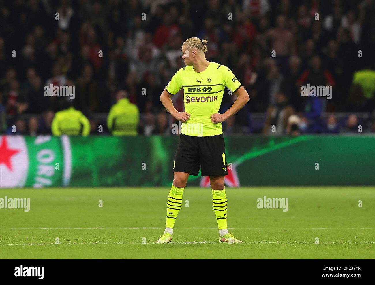 Amsterdam, Niederlande. 19th Oct, 2021. firo: 19.10.2021, Fuvuball, UEFA Champions  League, CL, CHL, season 2021/2022, group stage, Ajax Amsterdam - BVB,  Borussia Dortmund 4: 0 Erling HAALAND, BVB disappointment Credit: dpa/Alamy  Live News Stock Photo ...