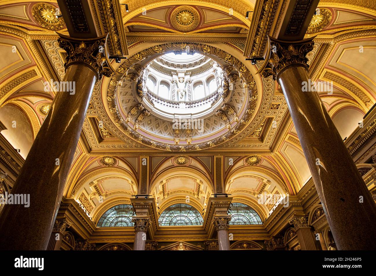 UK, England, Cambridgeshire, Cambridge, Trumpington Street, Fitzwilliam Museum, old entrance hall interior Stock Photo