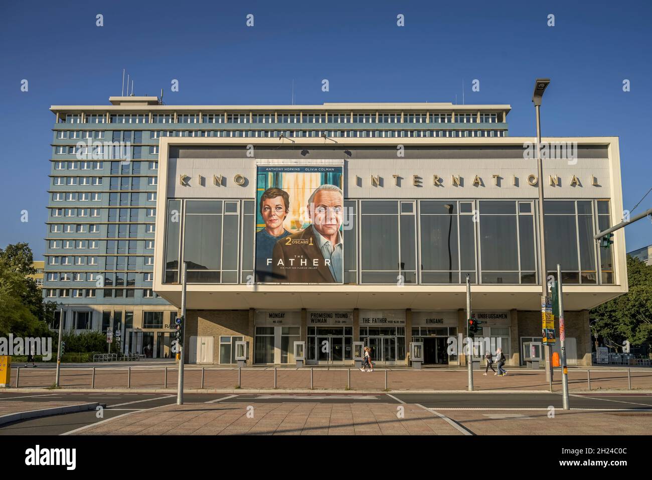 Kino International, Karl-Marx-Allee, Mitte, Berlin, Deutschland Stock ...