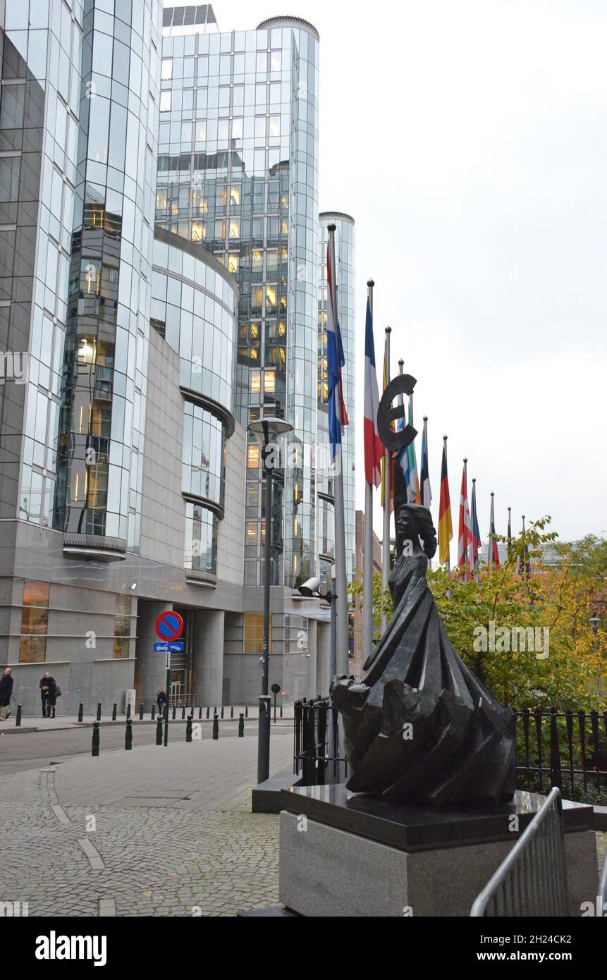 Europaparlament brüssel hi-res stock photography and images - Alamy