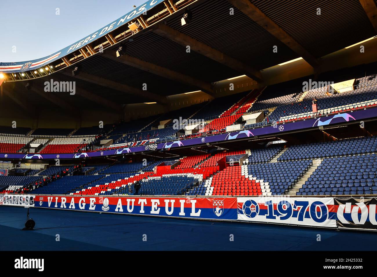 Virage Auteuil Hi res Stock Photography And Images Alamy virage-auteuil-hi-res-stock-photography-and-images-alamy