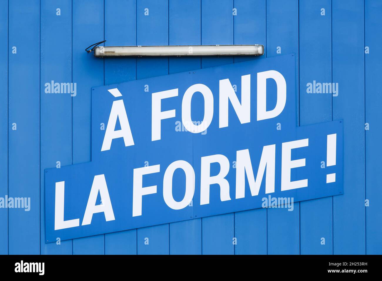 Vienne, France - June 7, 2020: Slogan of Decathlon company on a wall. Decathlon is a french company Stock Photo