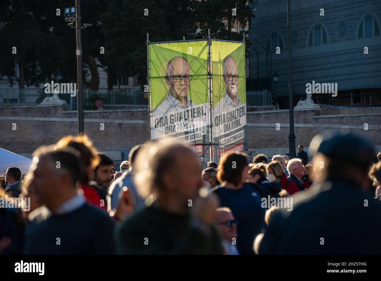 Rome, Italy 15/10/2021: Closing campaign of Roberto Gualtieri for the election of Mayor of Rome - Piazza del Popolo © Andrea Sabbadini Stock Photo