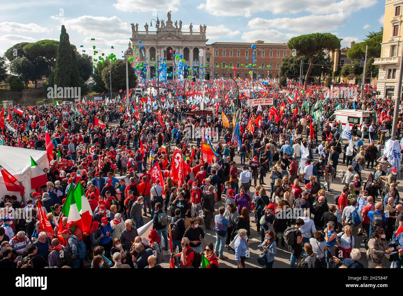 Rome, Italy 16/10/2021: Demonstration 'Never again Fascism'. © Andrea Sabbadini Stock Photo
