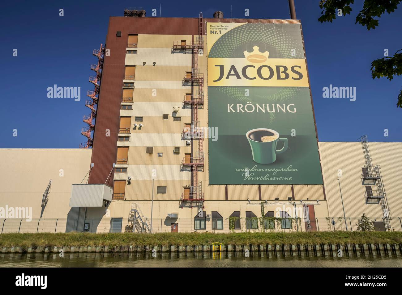 Jacobs Krönung, Kaffeeröstung, Jacobs Douwe Egberts (JDE), Chris-Gueffroy-Allee, Neukölln, Berlin, Deutschland Stock Photo