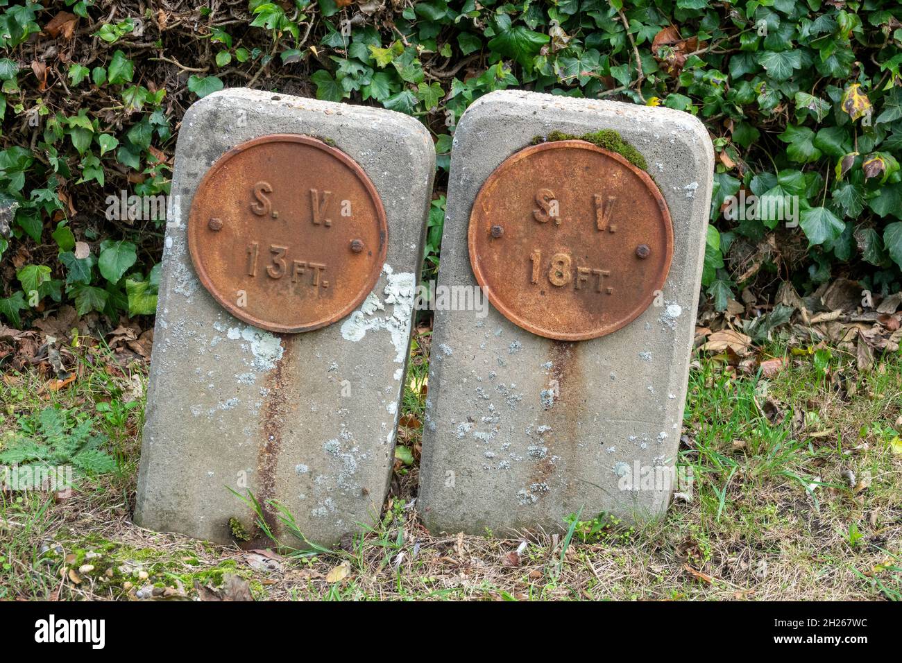 Sluice valve markers hires stock photography and images Alamy