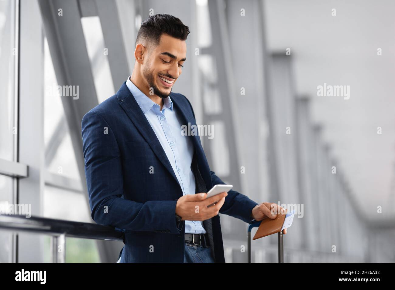 Young smiling middle eastern hi-res stock photography and images - Alamy