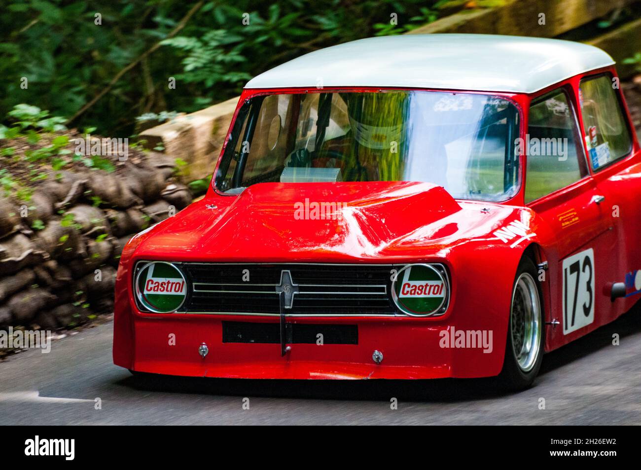 Layland Mini Racing British leyland minis hi-res stock photography and images - Alamy
