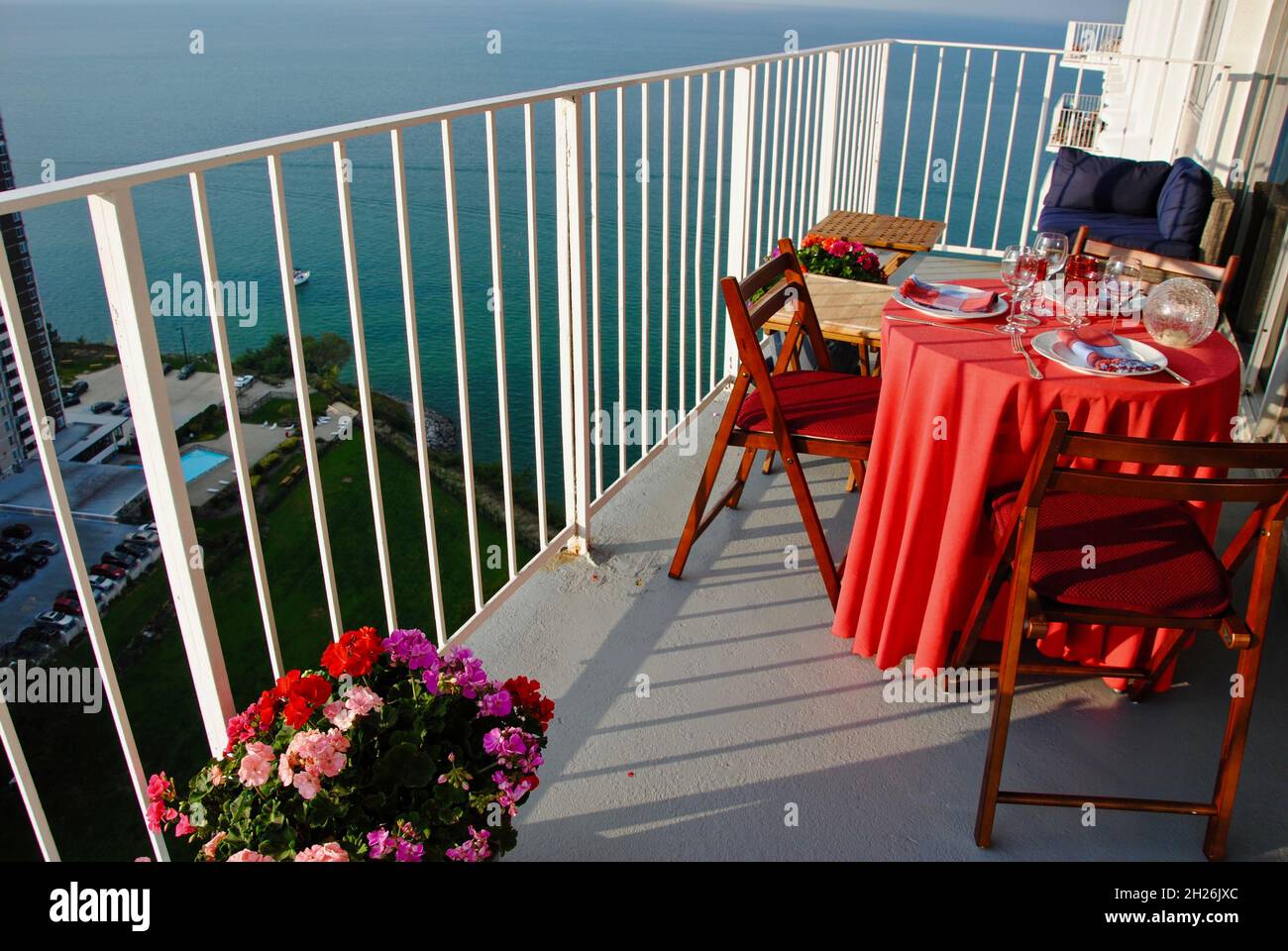 dining on balcony over Lake Erie Stock Photo Alamy