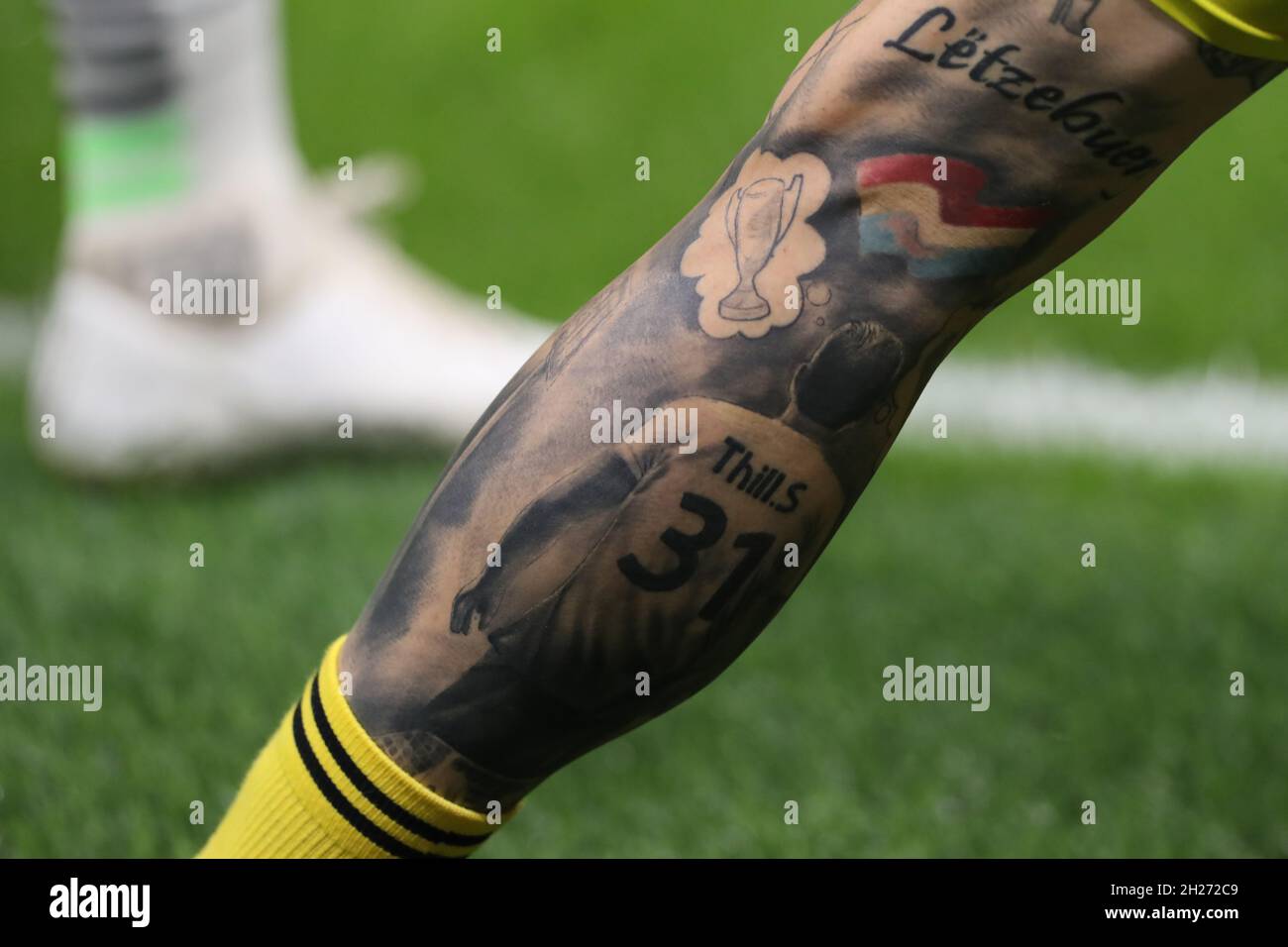 Milan, Italy, 19th October 2021. The tattooed calves of Sebastien Thill of  Sheriff Tiraspol during the warm up prior to the UEFA Champions League  match at Giuseppe Meazza, Milan. Picture credit should