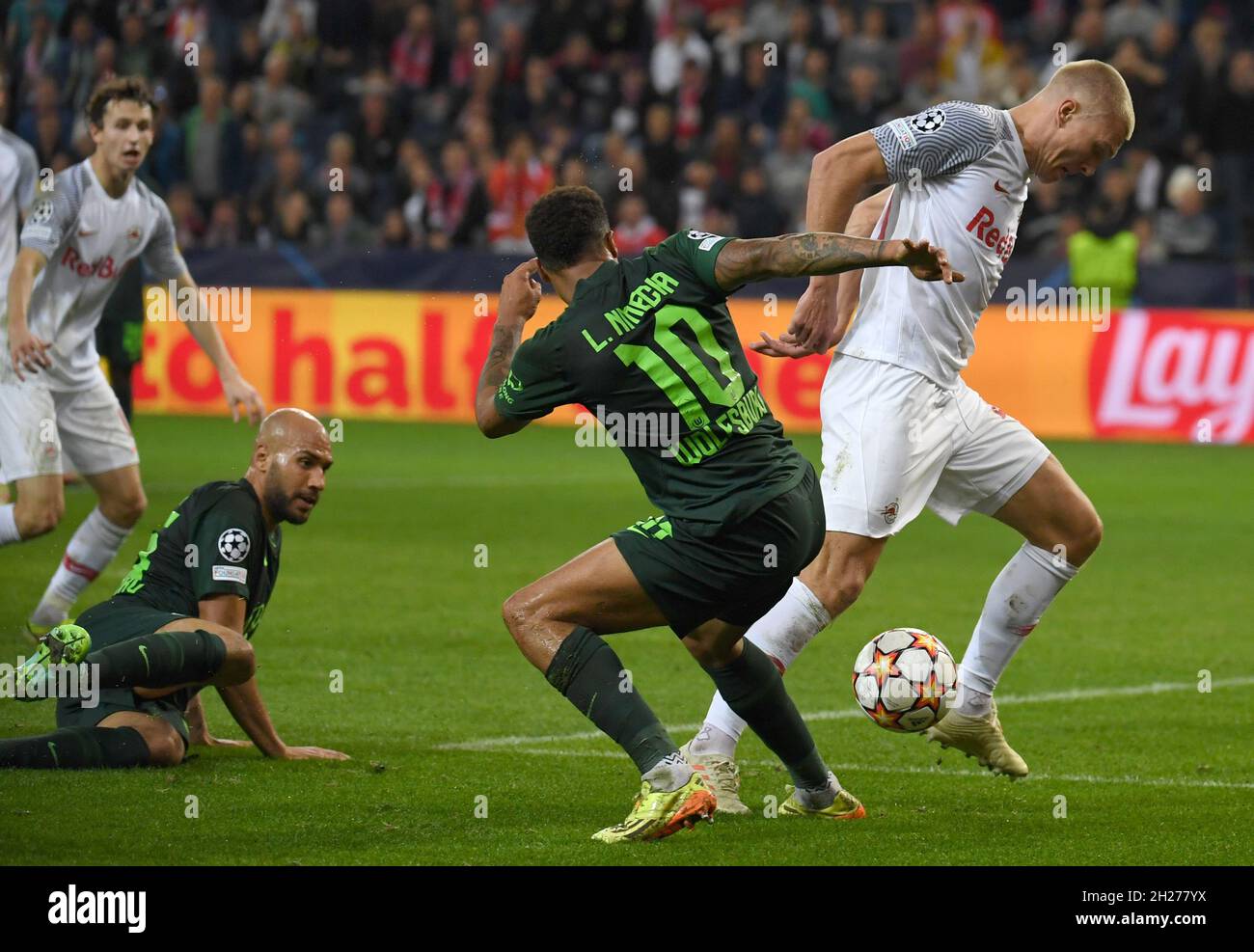 Salzburg Austria 20th Oct 2021 Football Group Stage Group G Matchday 3 Champions League Rb Salzburg Vfl Wolfsburg Red Bull Arena Wolfsburg S Striker Lukas Nnechma And Salzburg S Defender Rasmus Kristensen R