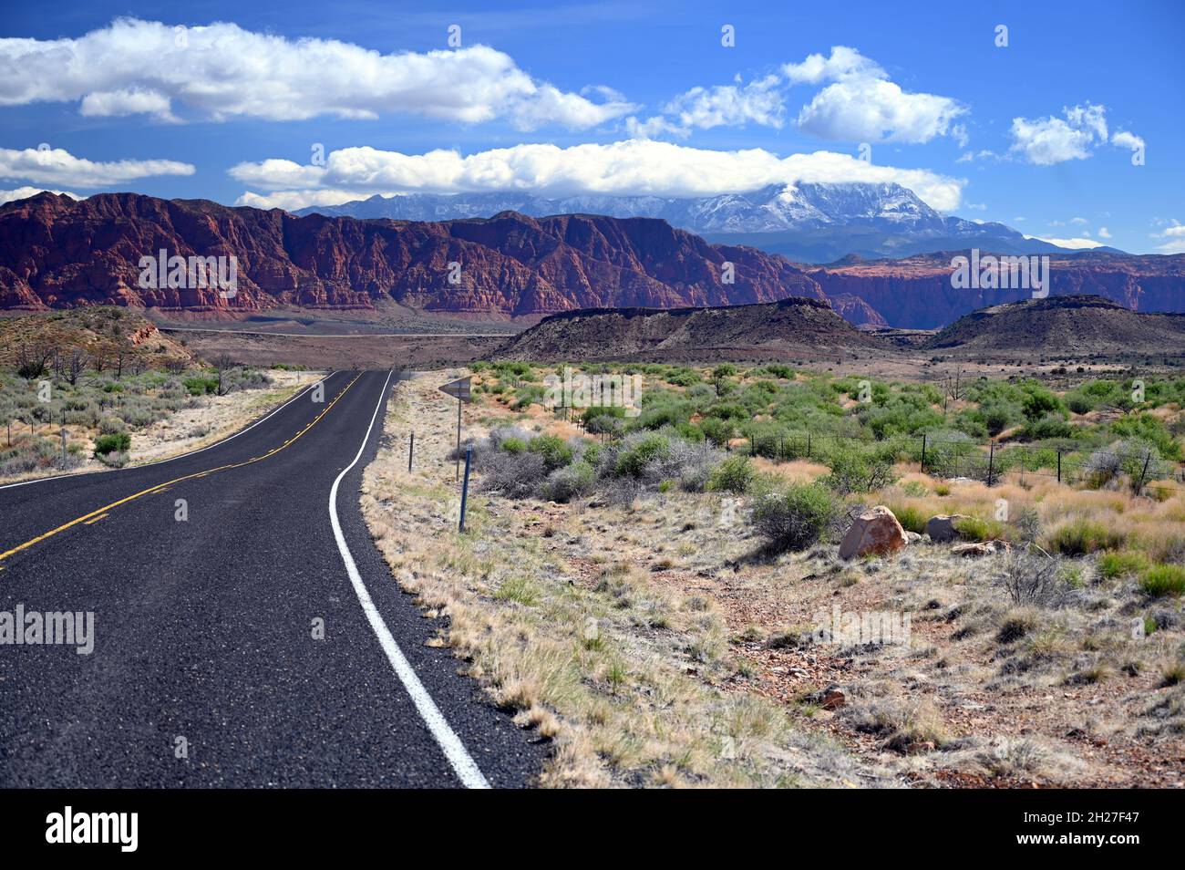 APPROACHING ST. UTAH ON OLD HIGHWAY 91, WITH PINE VALLEY AND SIGNAL MOUNTAIN ON THE