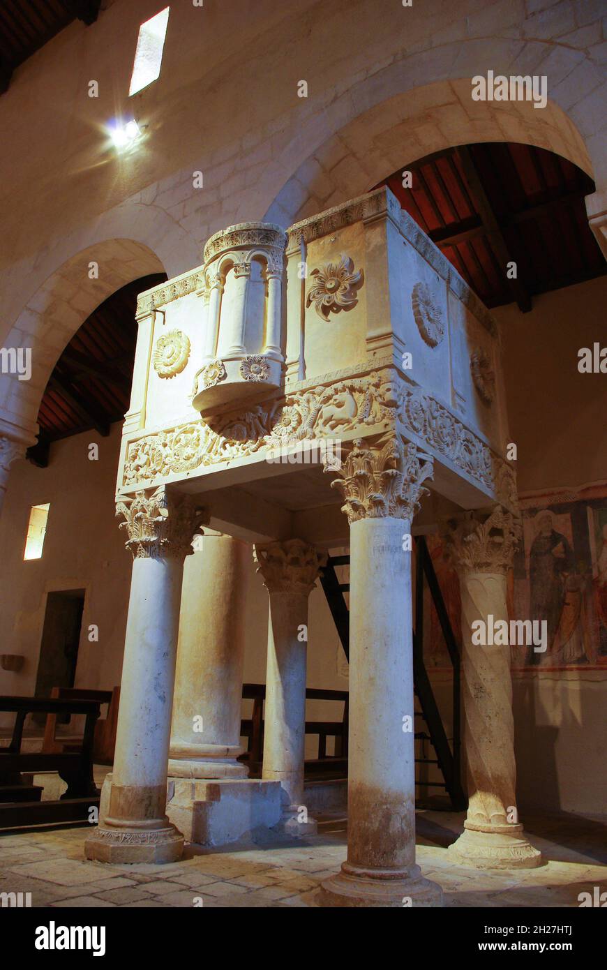 Bominaco - (AQ) Abruzzo -The precious ambo of the Church of Santa Maria Assunta Stock Photo