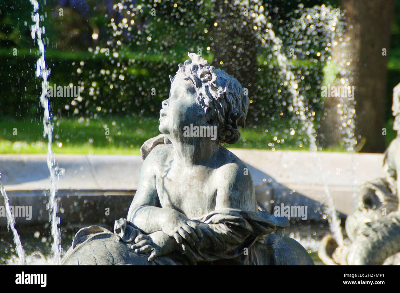 Beautiful fountain in front of the Angel of Peace monument in Munich Stock Photo