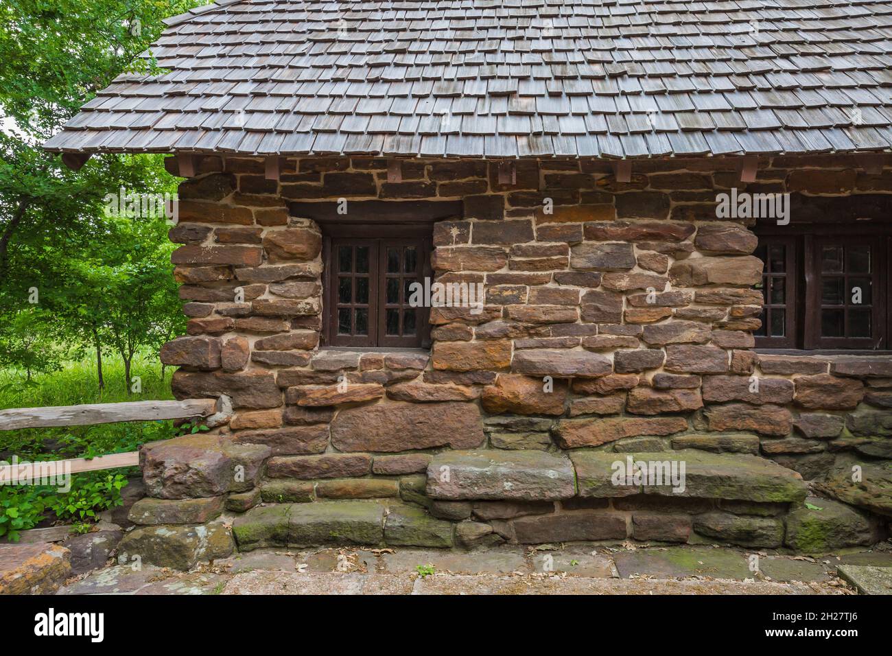 Refectory built by the young men of the Civilian Conservation Corps during the 1930s in Palmetto State Park near Luling, Texas, USA Stock Photo