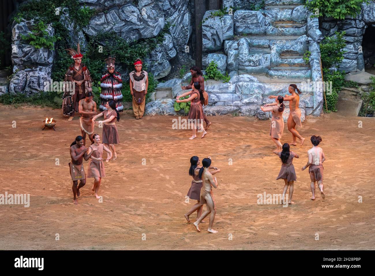 Outdoor drama 'Unto These Hills' recounts the history of the Cherokee in North Carolina up to their removal via the Trail of Tears in 1838 Stock Photo