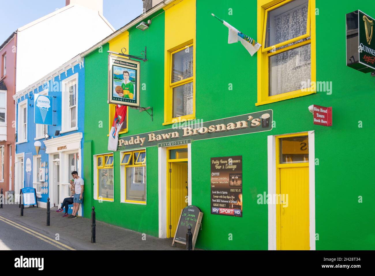 Paddy Bawn Brosnan's Bar, Strand Street, Dingle, Dingle Peninsula (Corca Dhuibhne), County Kerry, Republic of Ireland Stock Photo