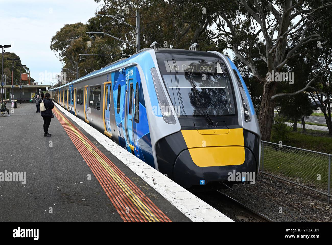 A new PTV High Capacity Metro Train pulling into Sandown Park station, in greater Melbourne, on its way to the city Stock Photo