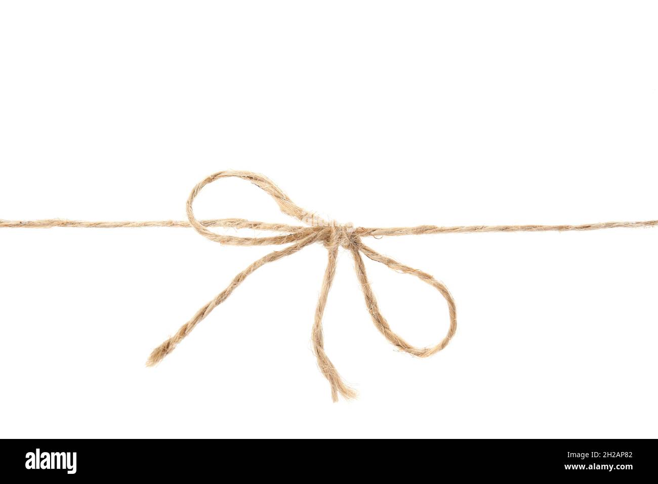https://c8.alamy.com/comp/2H2AP82/hemp-rope-with-bow-knot-on-white-background-2H2AP82.jpg