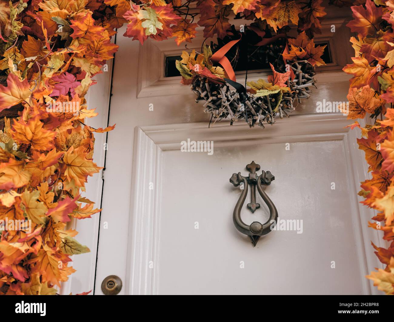 Front door welcoming hi-res stock photography and images - Alamy