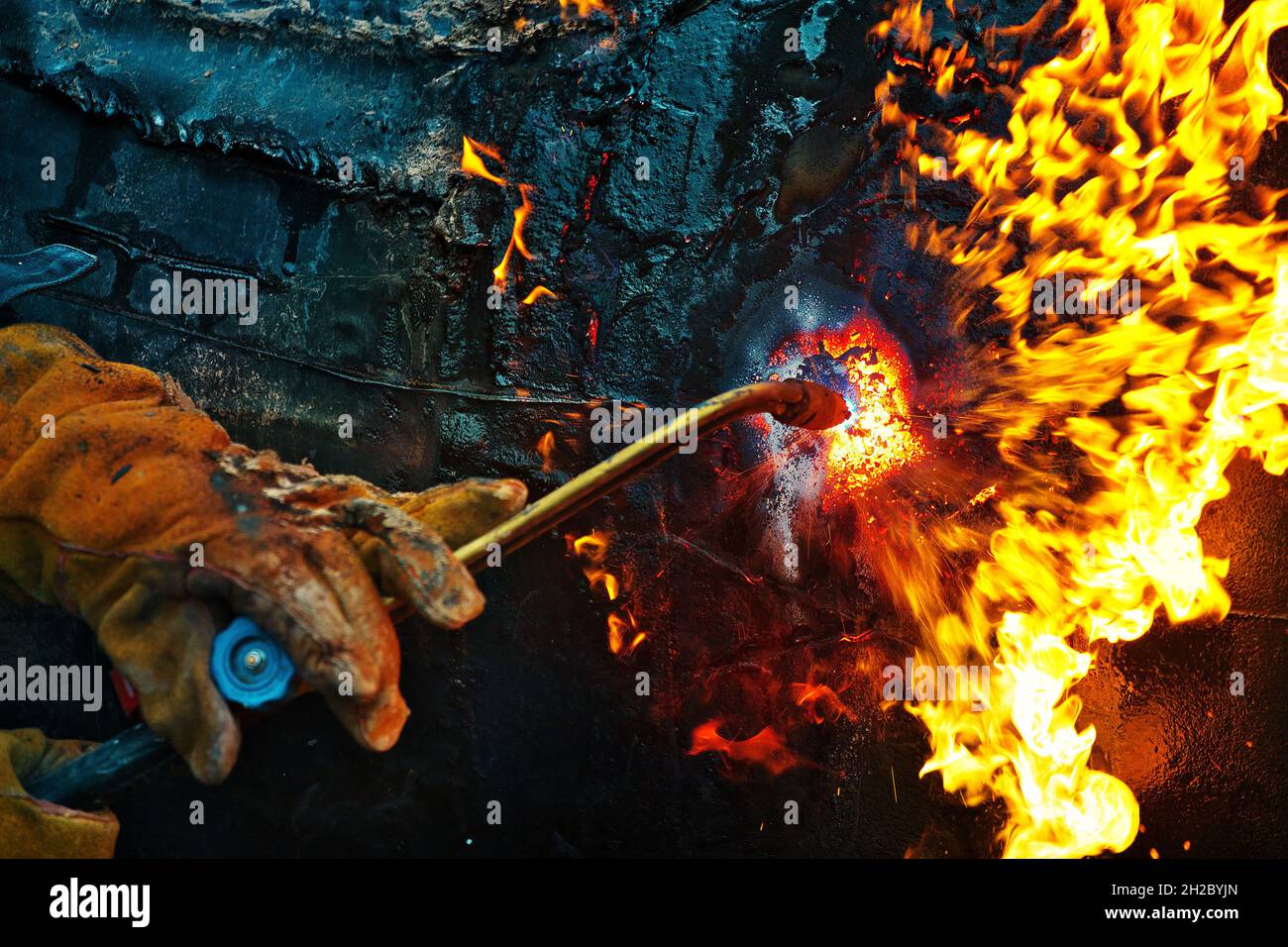 Oxy acetylene welding hires stock photography and images Alamy
