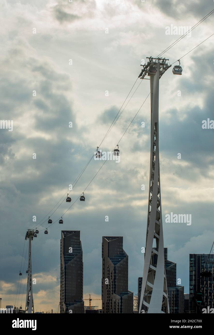 The Emirates cable car over the River Thames, London, UK Stock Photo