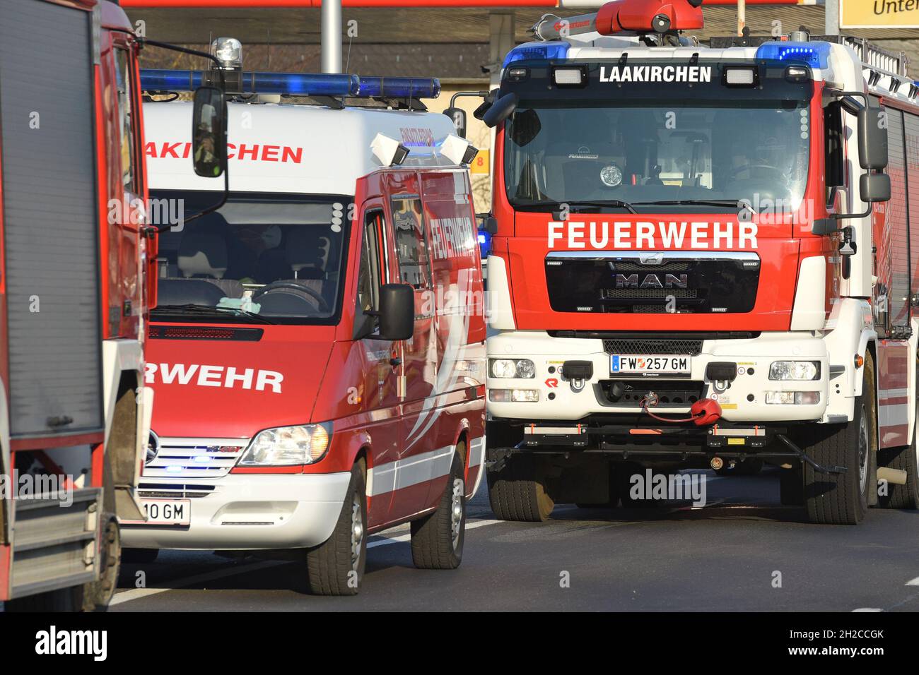 Feuerwehr-Fahrzeuge im Salzkammergut (Oberösterreich) - Fire brigade vehicles in the Salzkammergut (Upper Austria) Stock Photo