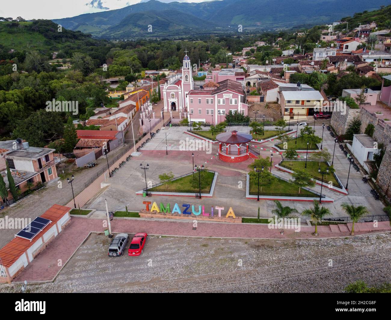 View of the cathedral of San Gabriel and the cityscape in Tamazulita