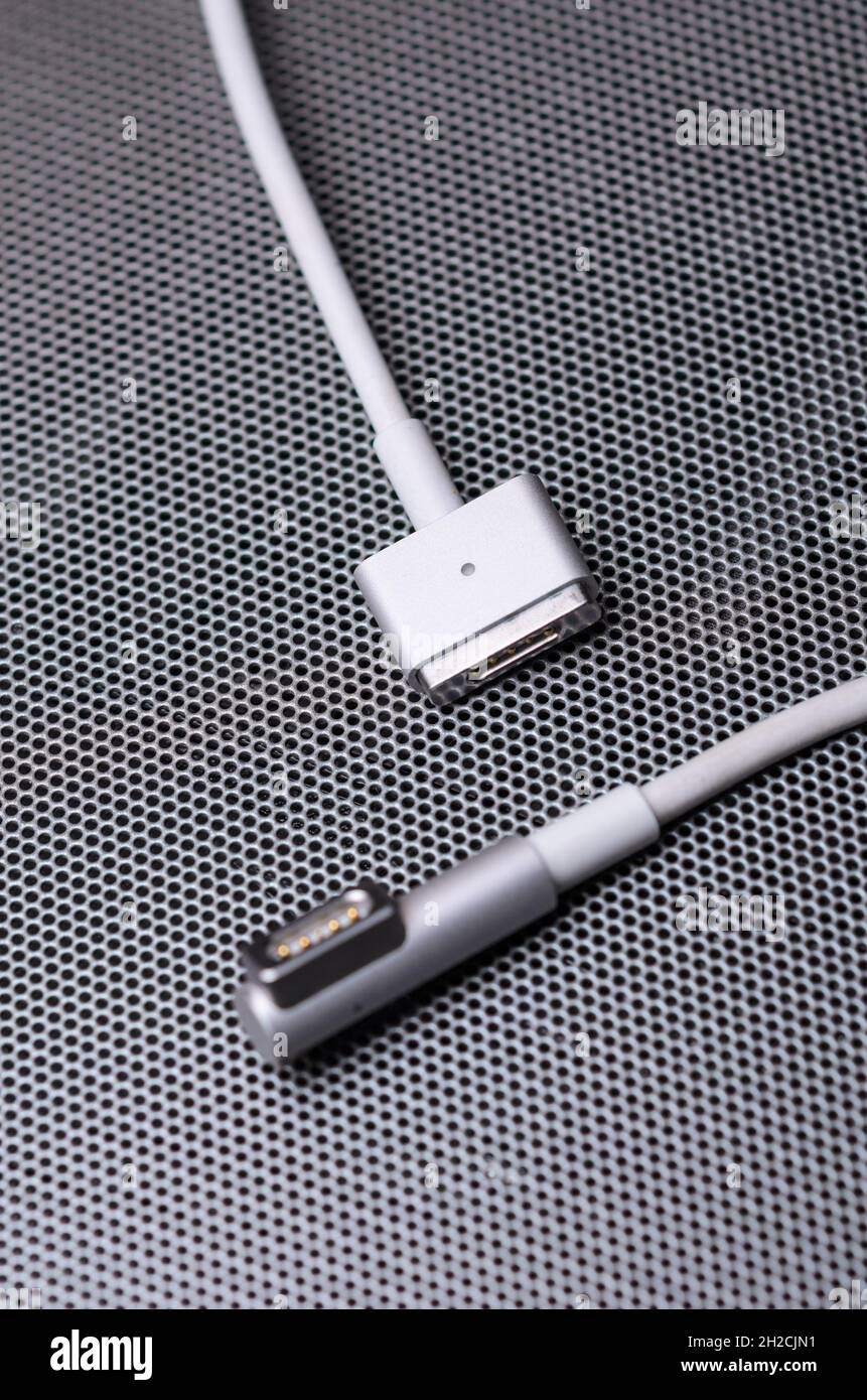 apple macbook pro magsafe 2 connector apple macbook pro magsafe 2 connector