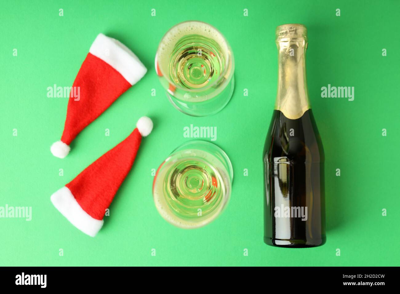 Green top hats hi-res stock photography and images - Alamy