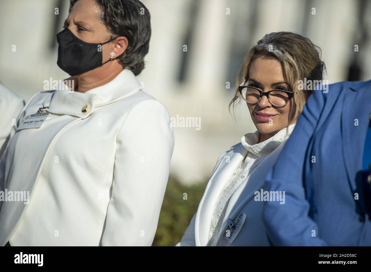 Alyssa milano actress hi-res stock photography and images - Alamy