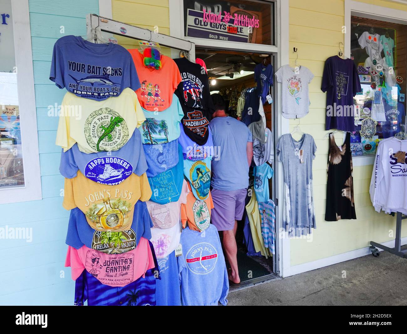 T Shirt Shop High Resolution Stock Photography and Images - Alamy