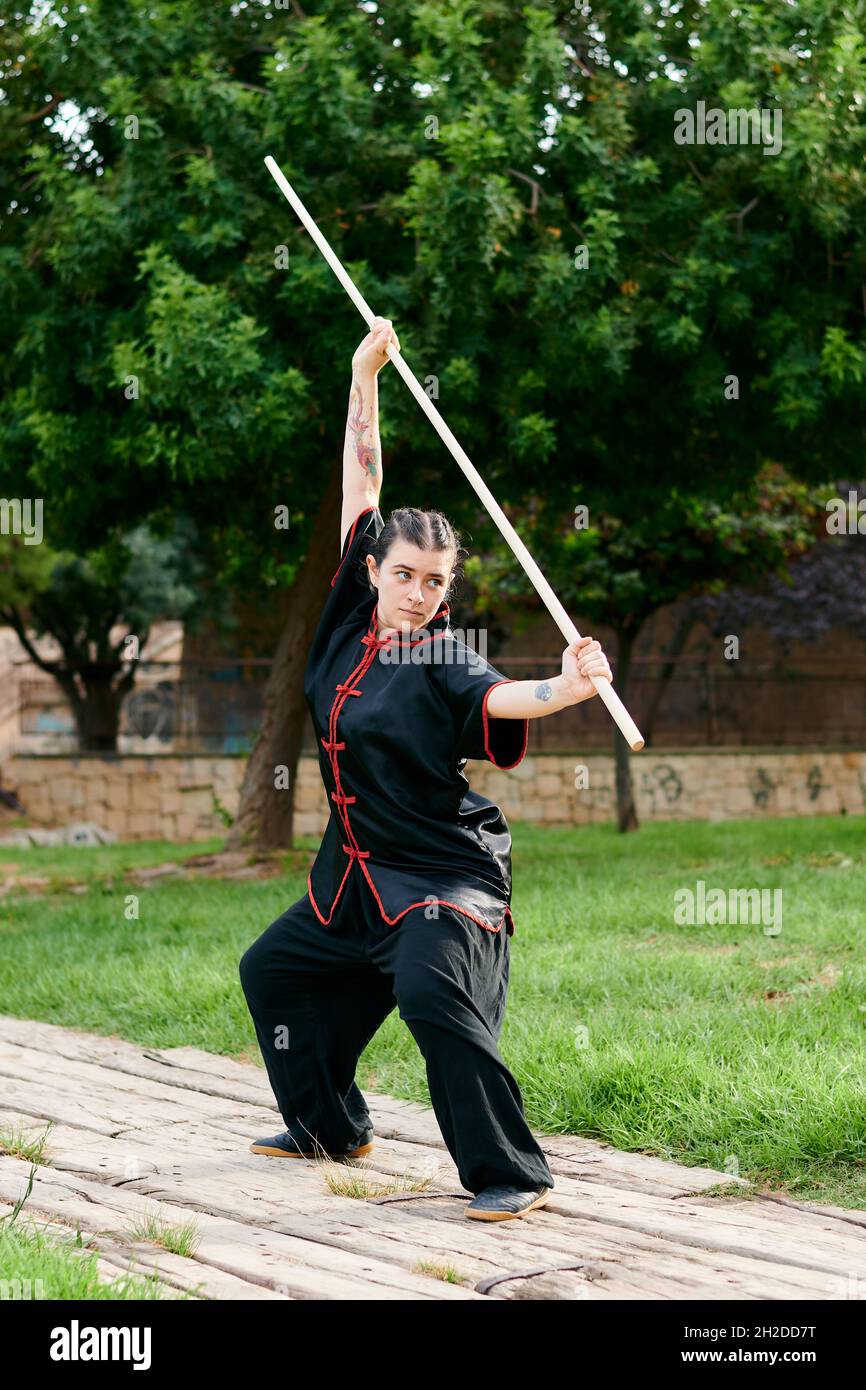 Kung fu uniform hires stock photography and images Alamy