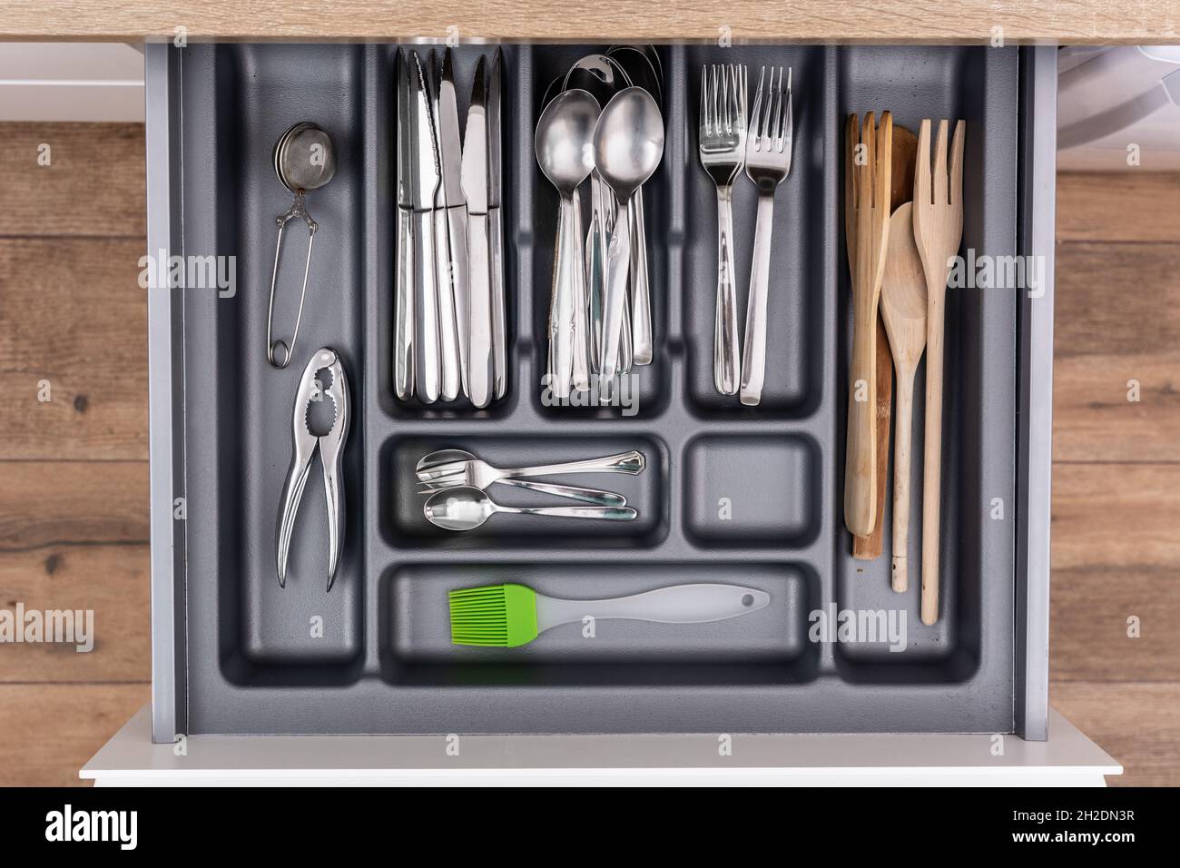 Drawer With Cutlery In Kitchen 2H2DN3R 