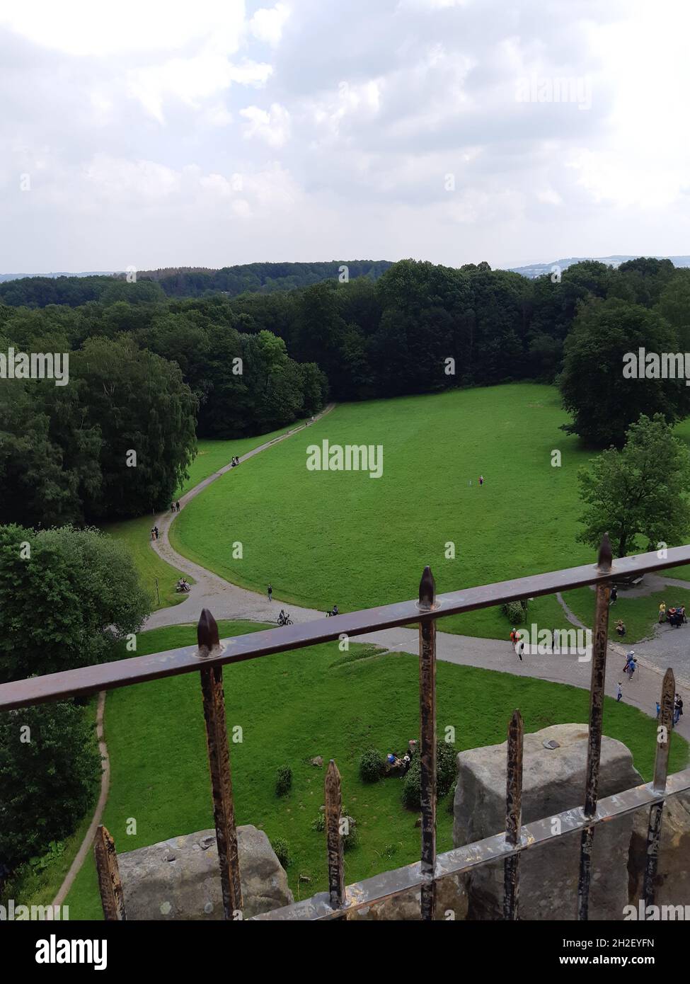 Blick von der Aussichtplattform auf den Externsteinen auf dieUmgebung Stock Photo