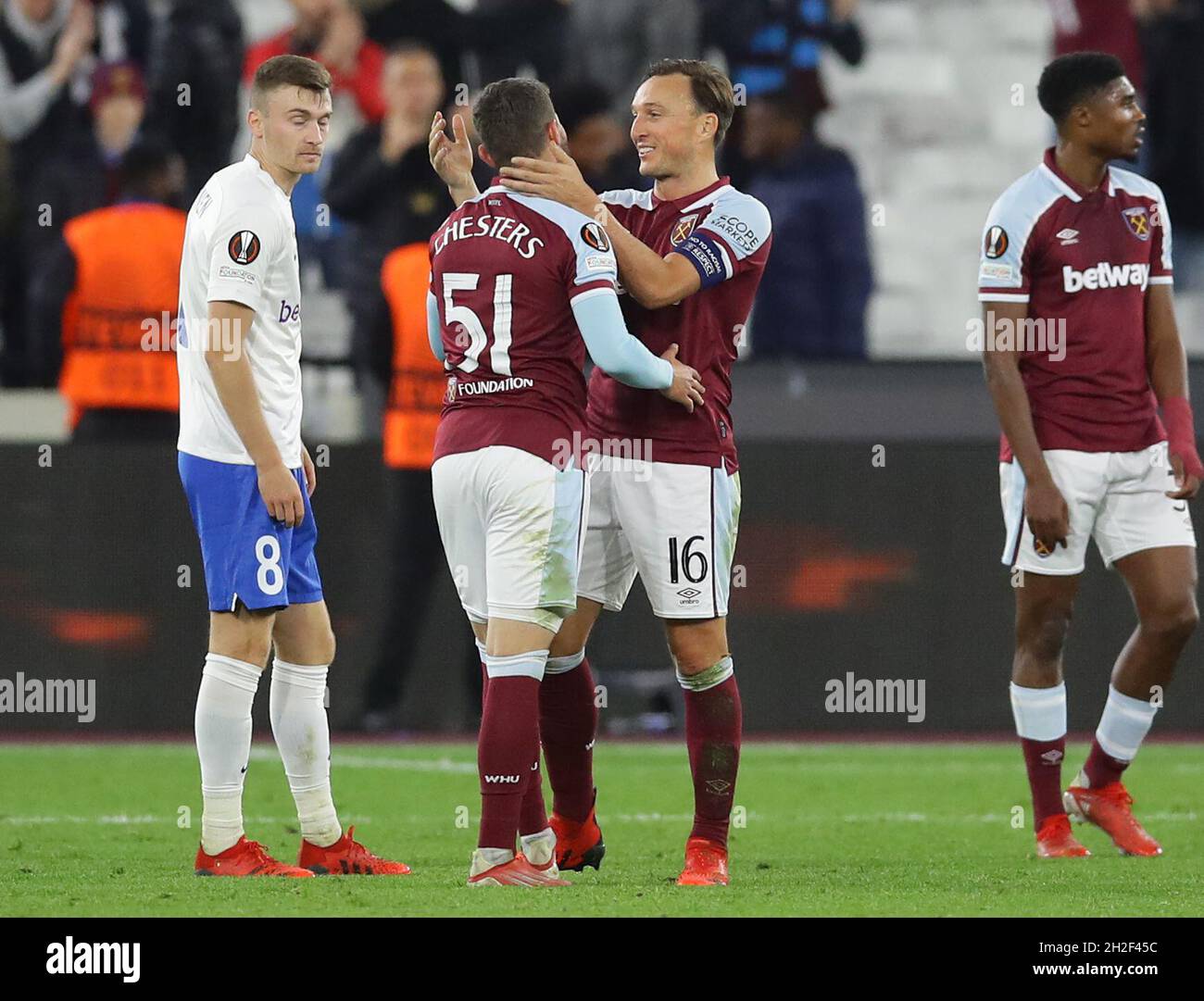 London, England, 21st October 2021.  Mark Noble of West Ham United hugs debuted Daniel Chesters of West Ham Utd during the UEFA Europa League match at the London Stadium, London. Picture credit should read: David Klein / Sportimage Stock Photo